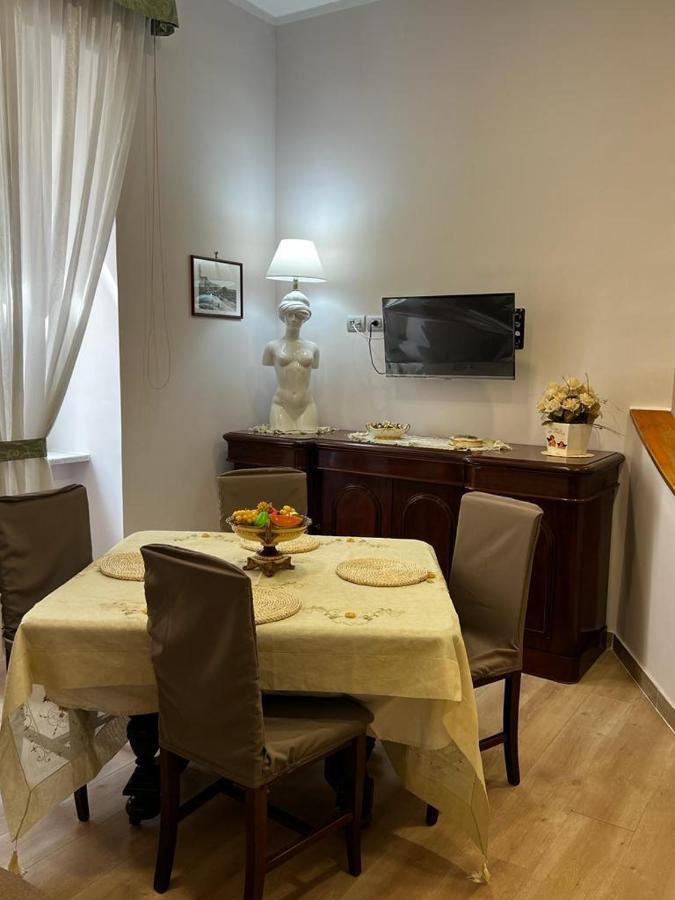 A Casa E Mamma' Daire Napoli Dış mekan fotoğraf