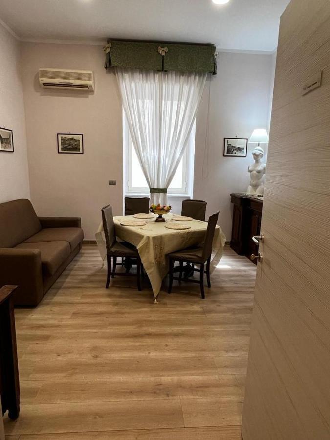 A Casa E Mamma' Daire Napoli Dış mekan fotoğraf